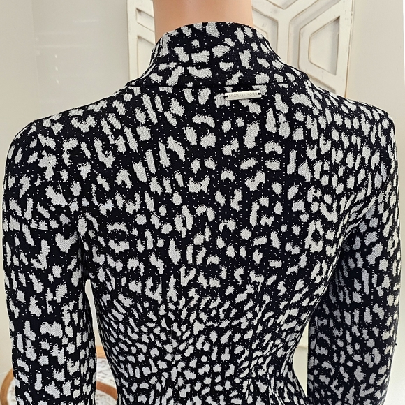 Michael Kors Black Metallic Silver Cheetah Print Bell Sleeve Sheath Dress - Picture 8 of 9